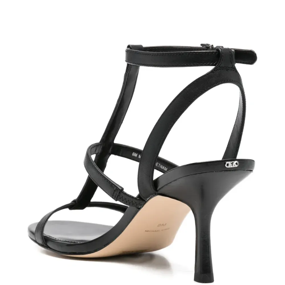 Босоножки Nara на каблуке