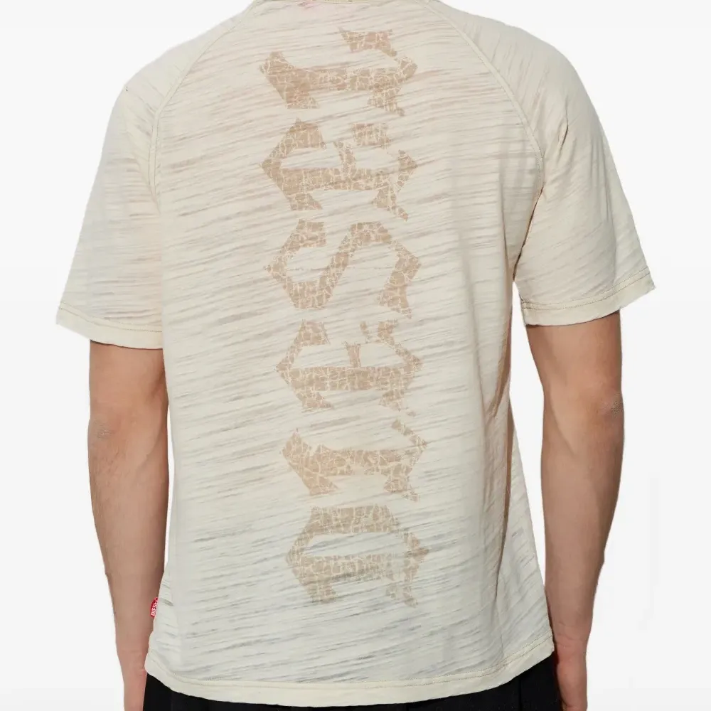 Футболка с графическим принтом T-Jalo-A