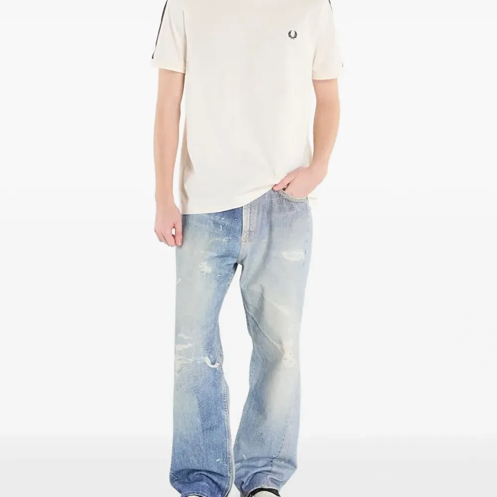 Футболка с отделкой в виде ленты