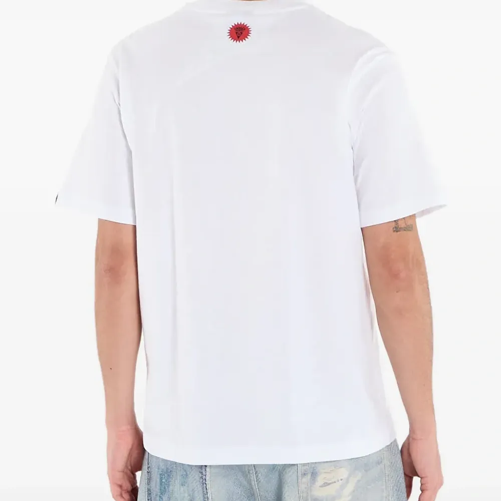 Футболка с изображением бегущей собаки