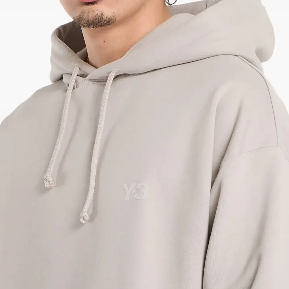 Худи с капюшоном и длинными рукавами Худи с капюшоном и длинными рукавами