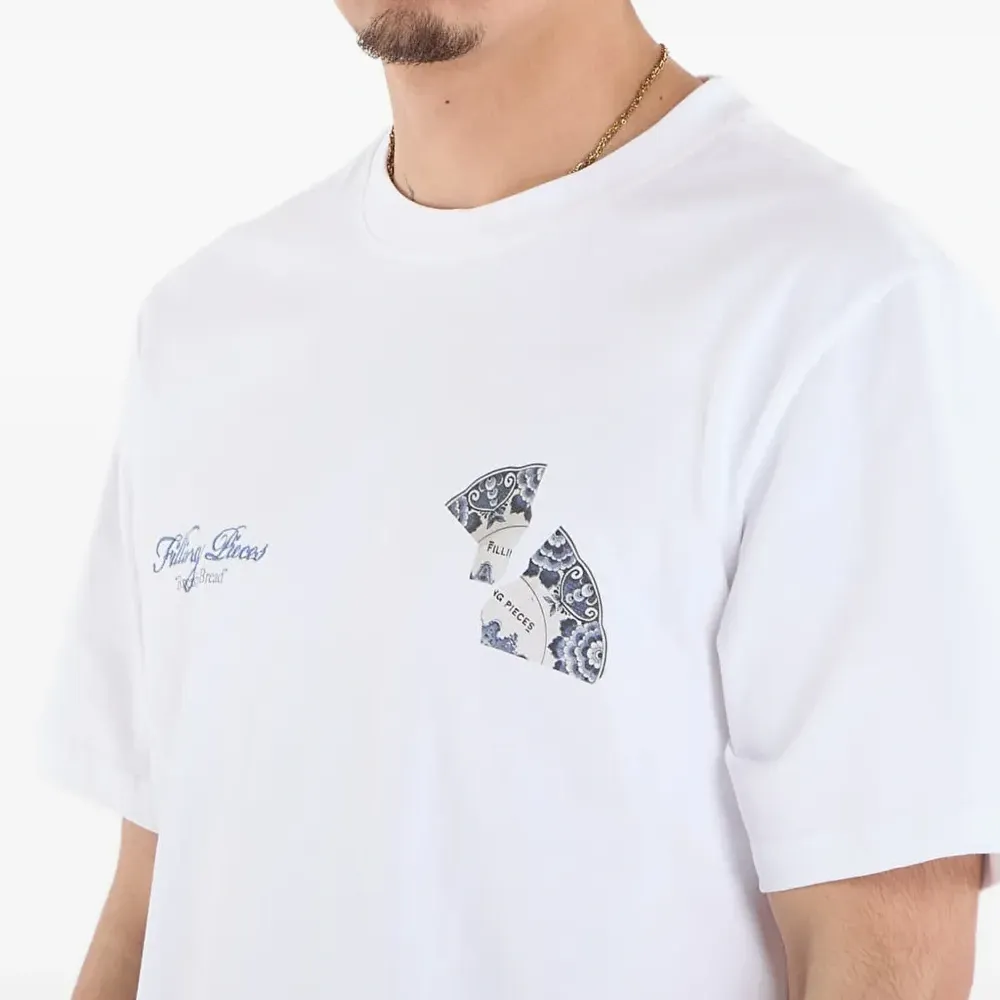 Футболка с принтом "разбитая тарелка"