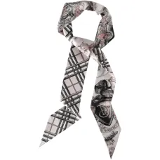 Шарф с тартановой графикой