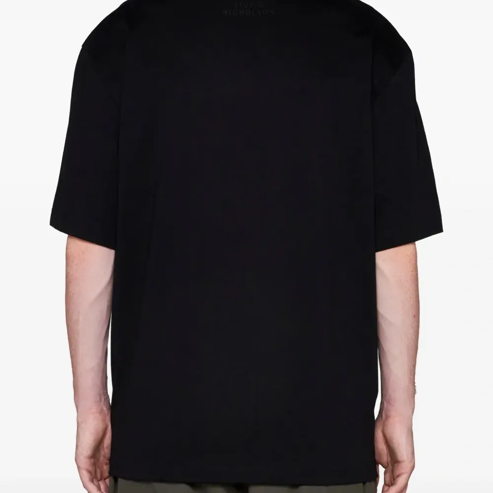 Футболка с круглым вырезом