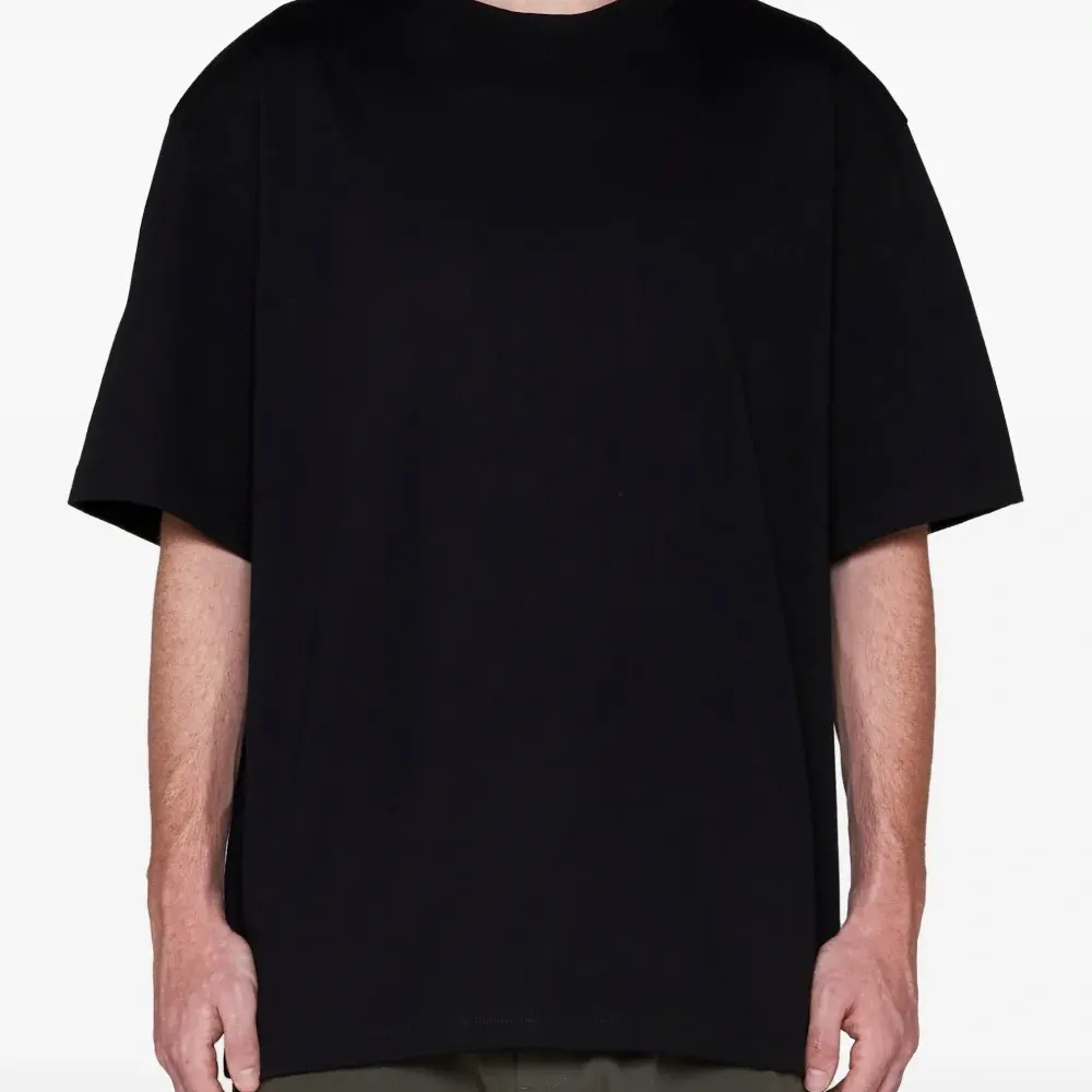 Футболка с круглым вырезом