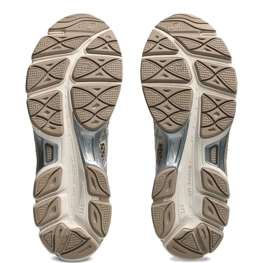 Кроссовки на шнуровке Gel-Cumulus 16