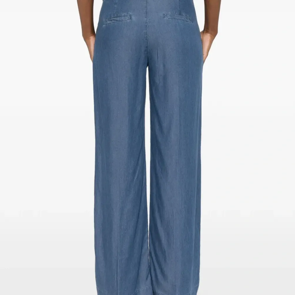 Брюки широкого кроя