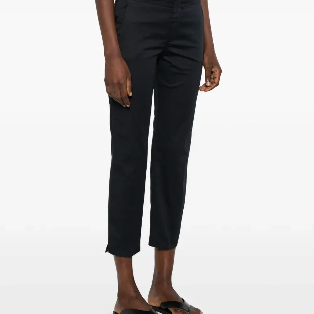 Синие укороченные брюки