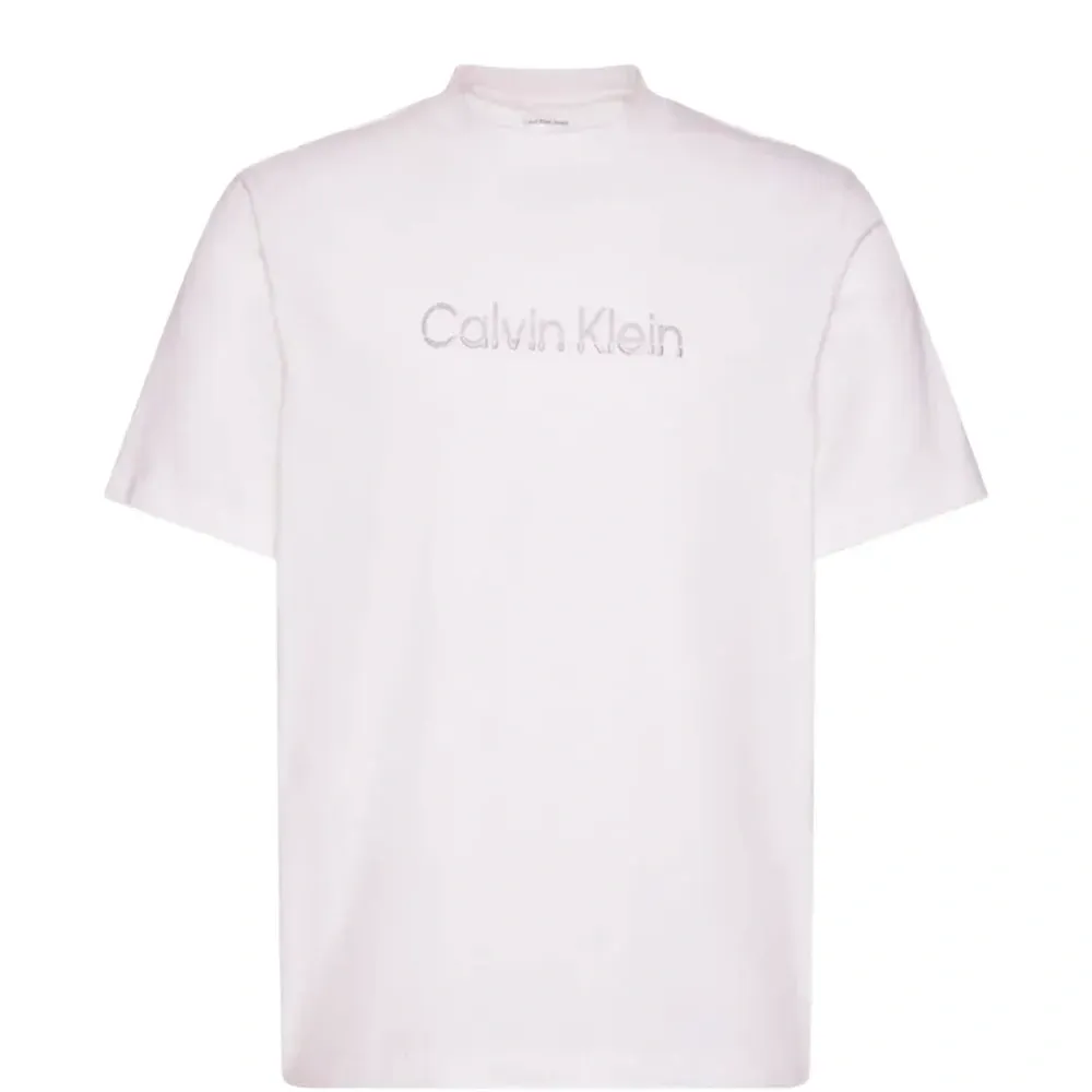 Футболка с круглым вырезом