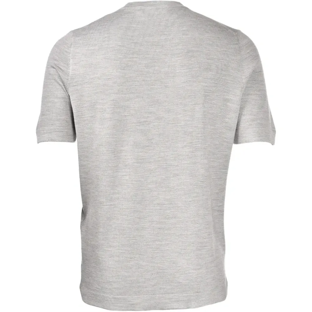 Футболка с круглым вырезом