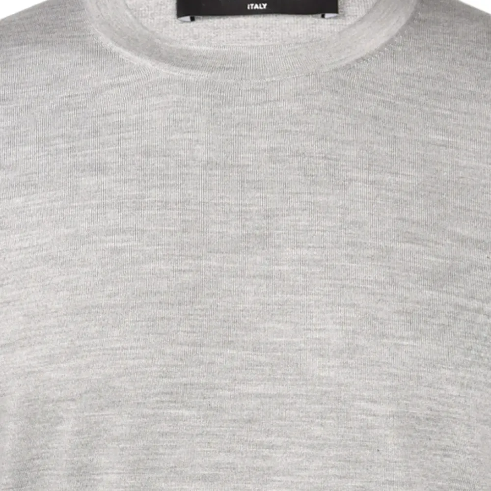 Футболка с круглым вырезом