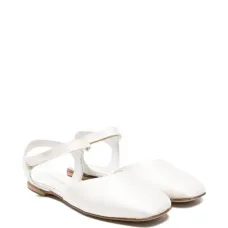 Босоножки с ремешком на щиколотке