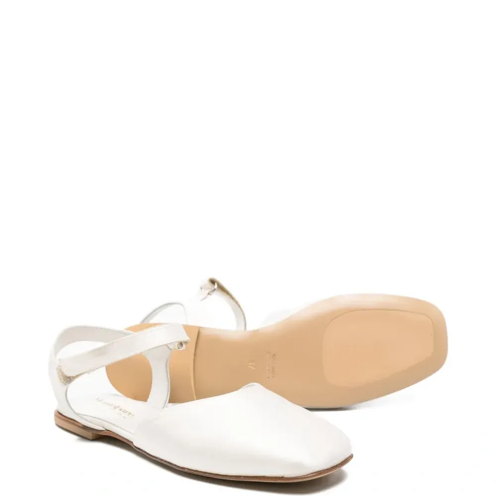 Босоножки с ремешком на щиколотке