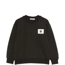 Свитшот с нашивкой-логотипом