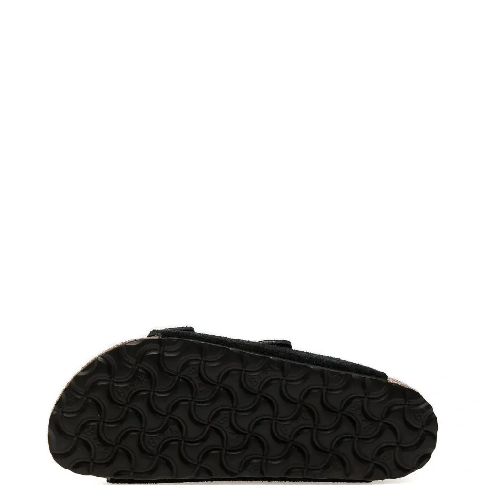 Сандалии Arizona с ремешками и пряжками