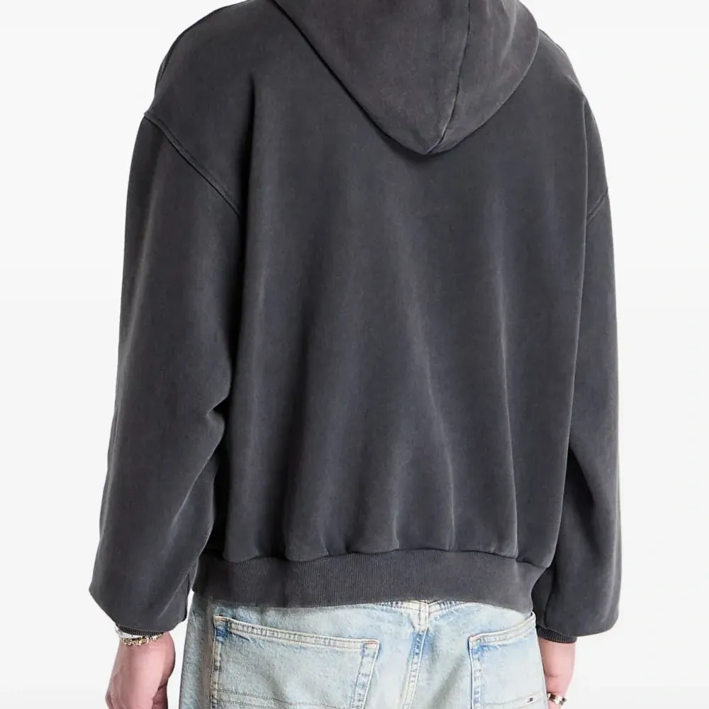 Худи с вышитым мотивом