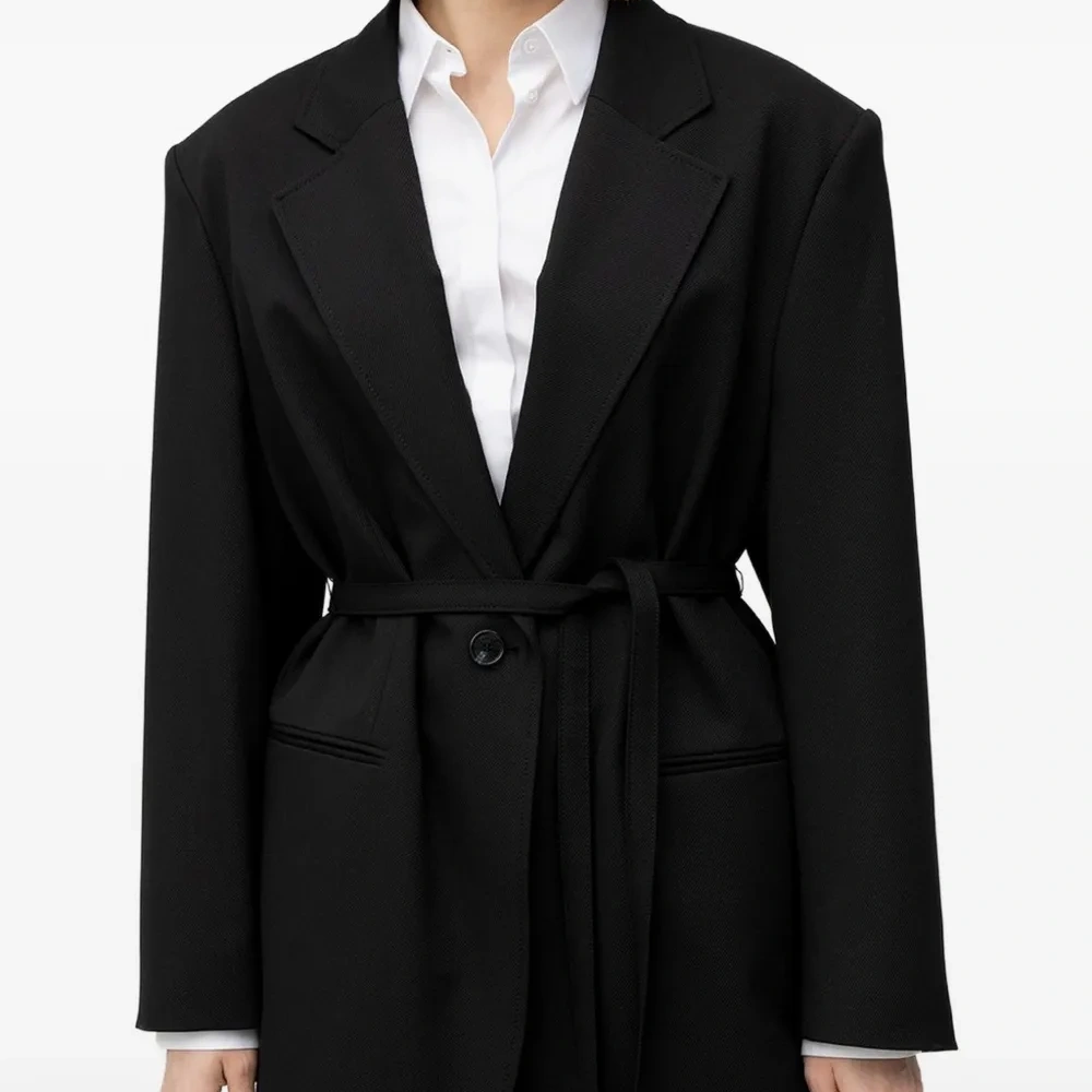 Жакет с поясом