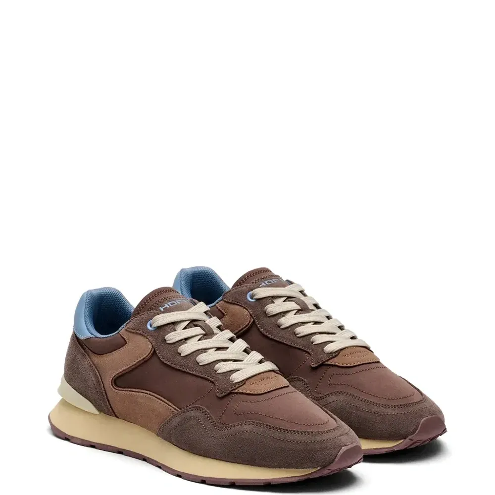 Кроссовки со вставками