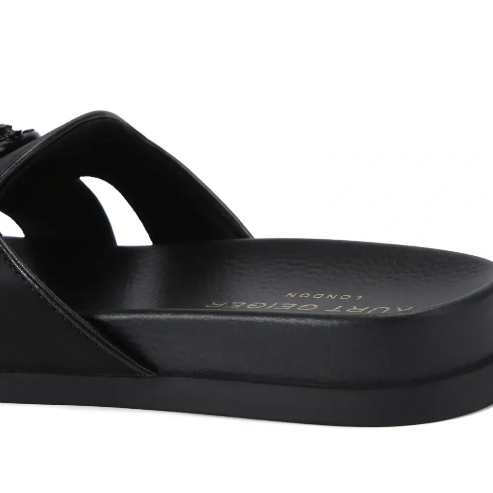 Сандалии Chelsea с вырезами