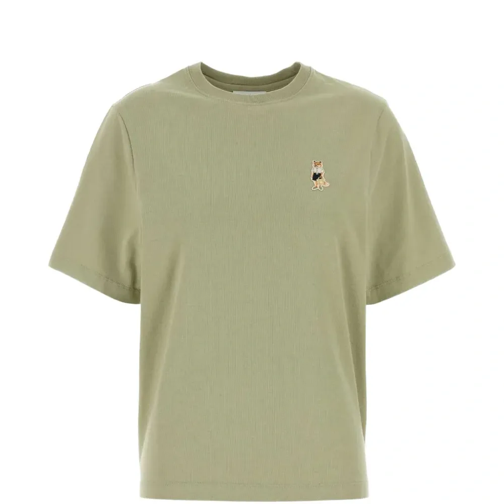 Футболка с вышивкой