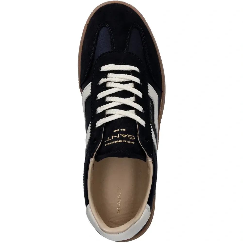 Кроссовки Cuzima с боковыми полосками Кроссовки Cuzima с боковыми полосками