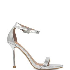 Туфли-лодочки Insraa с ремешком на щиколотке Туфли-лодочки Insraa с ремешком на щиколотке