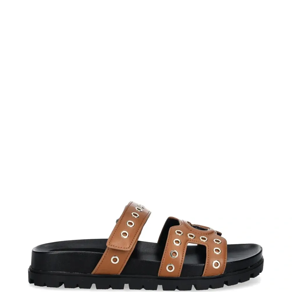 Сандалии с люверсами и логотипом