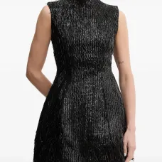 Декорированное платье Christa Hourglass с воротником-стойкой Декорированное платье Christa Hourglass с воротником-стойкой