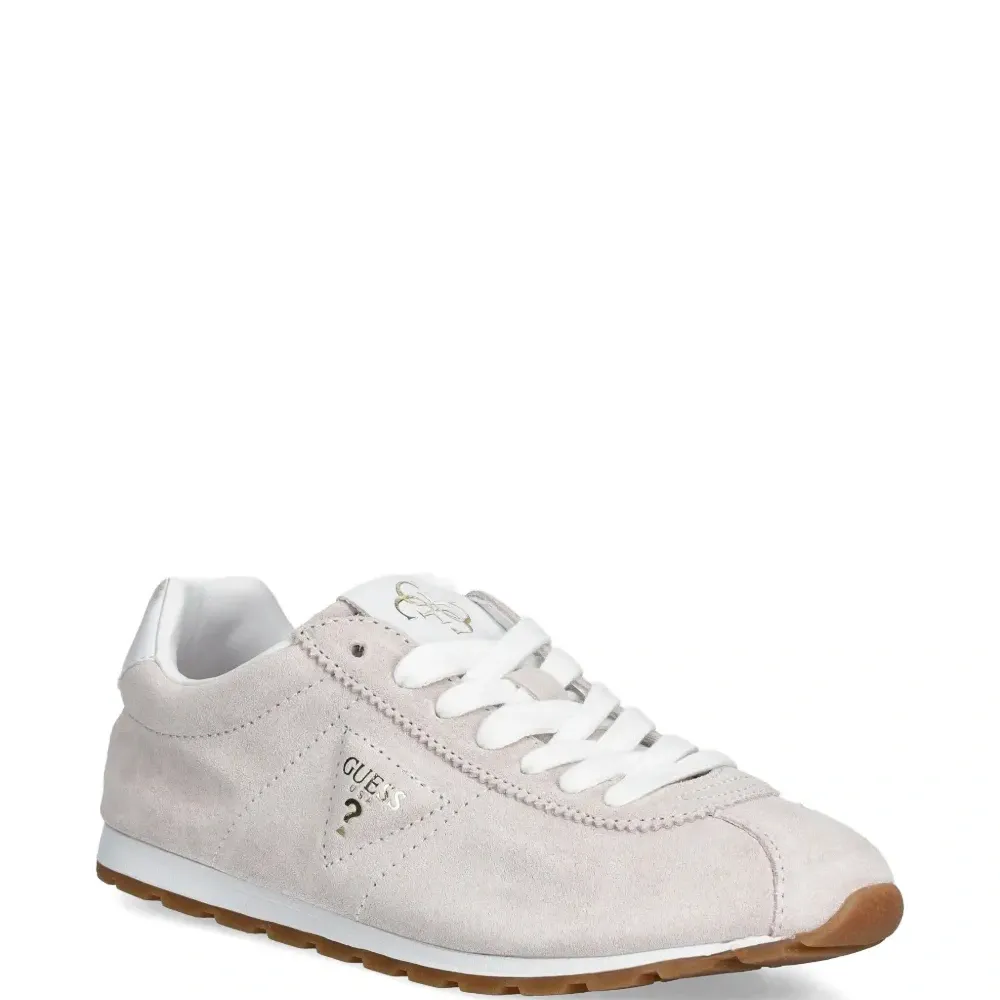 Замшевые кроссовки Tiah3 на шнуровке Замшевые кроссовки Tiah3 на шнуровке