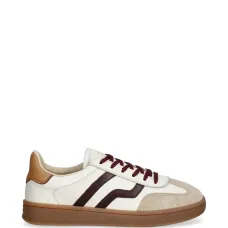 Кроссовки на шнуровке