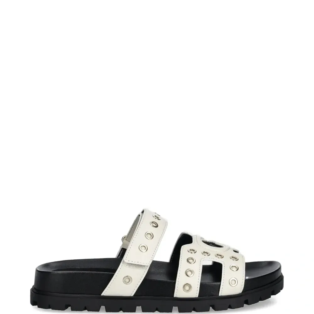 Шлёпанцы с люверсами