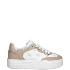 Кроссовки с перфорированными вставками