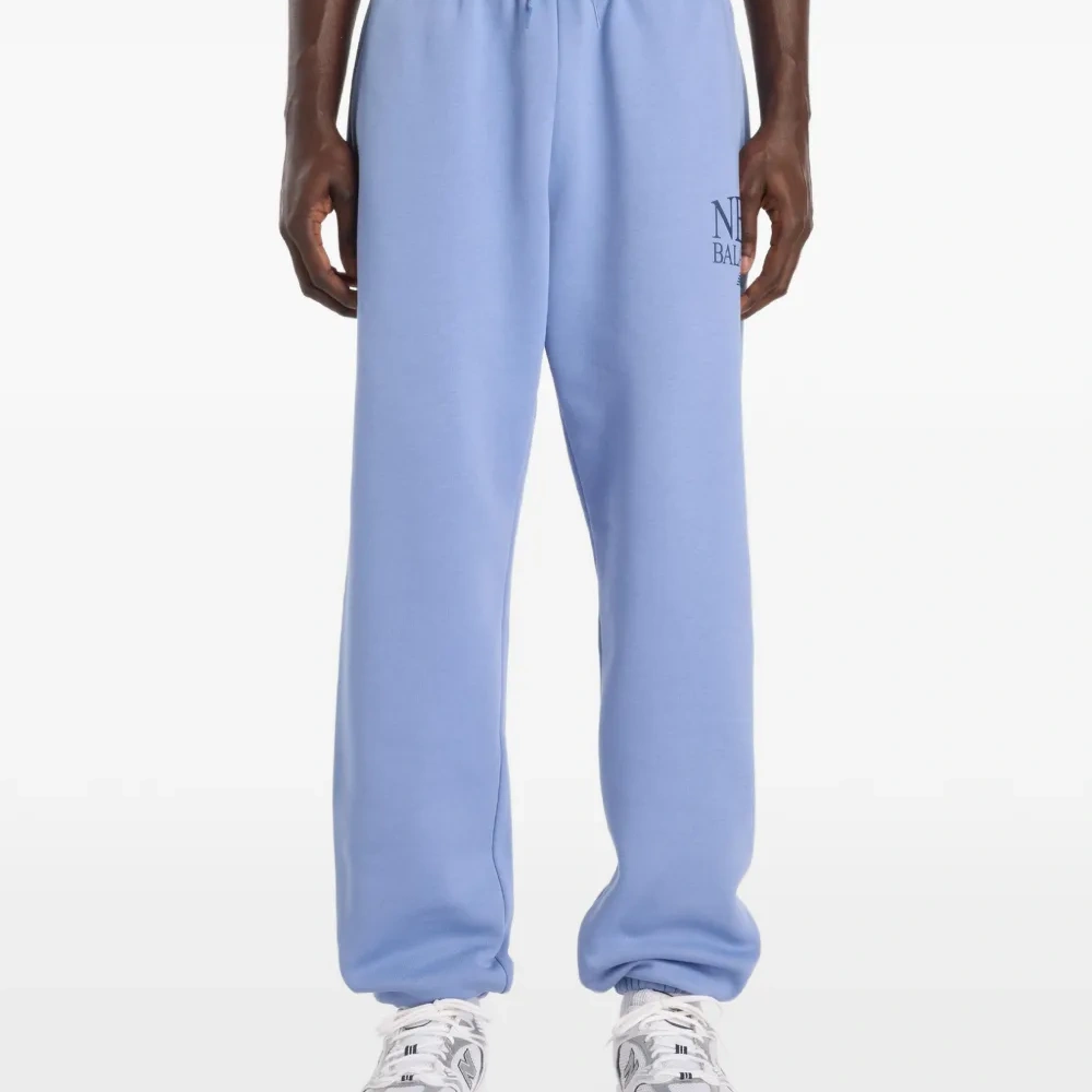 Флисовые спортивные штаны с логотипом и шнурком