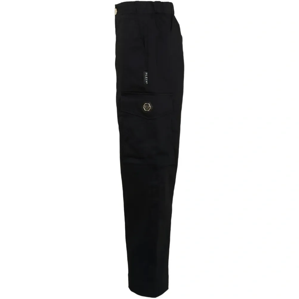 Брюки с накладными карманами