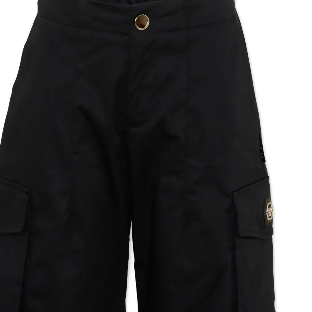 Брюки с накладными карманами