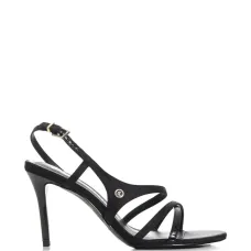 Босоножки на каблуке с ремешками