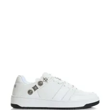 Кроссовки на шнуровке