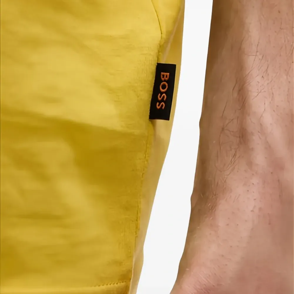 Футболка с логотипом