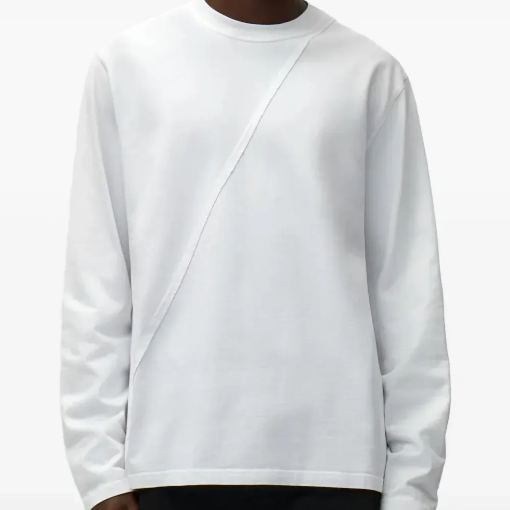 Футболка с длинными рукавами