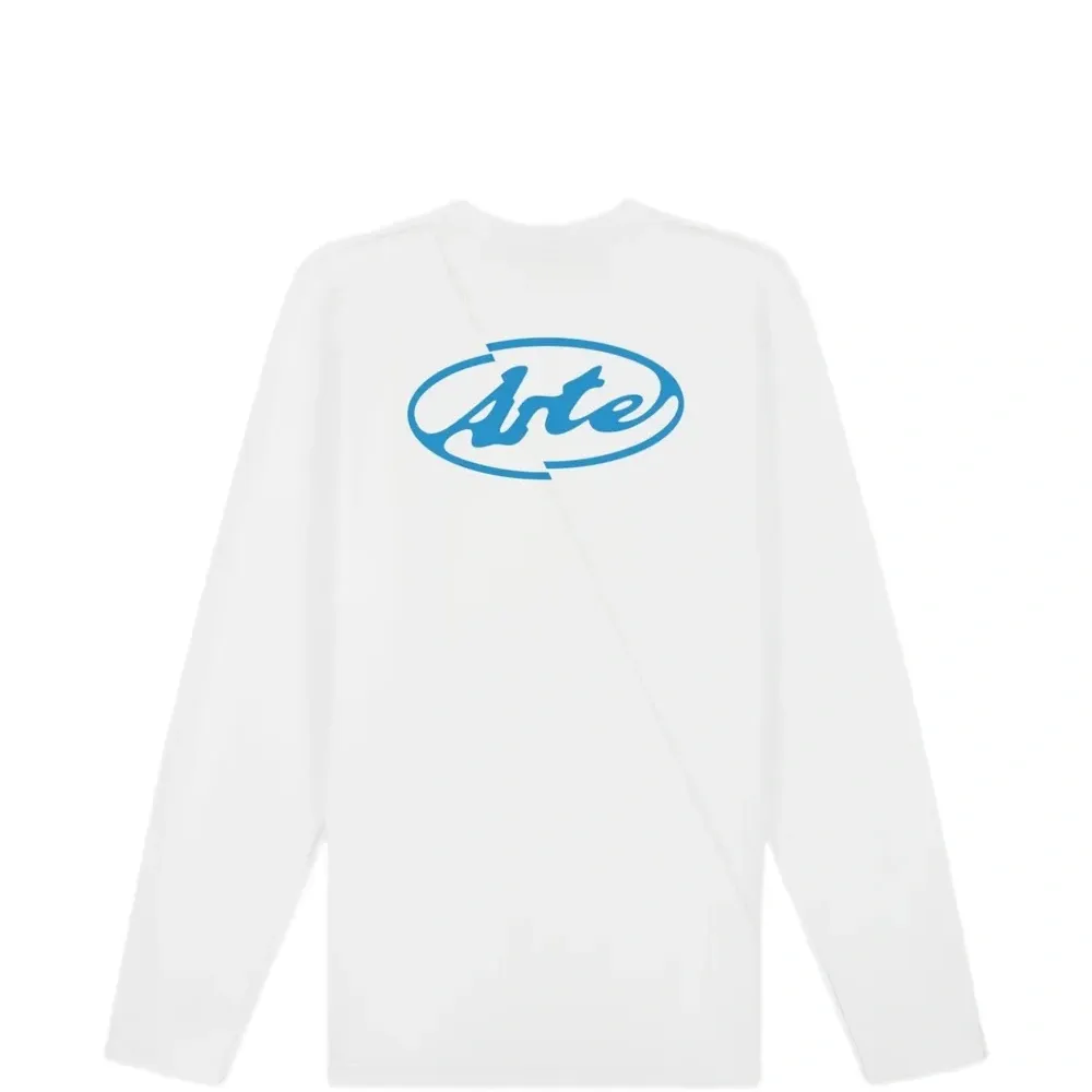 Футболка с длинными рукавами