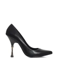 Туфли-лодочки на каблуке с заострённым носком Туфли-лодочки на каблуке с заострённым носком