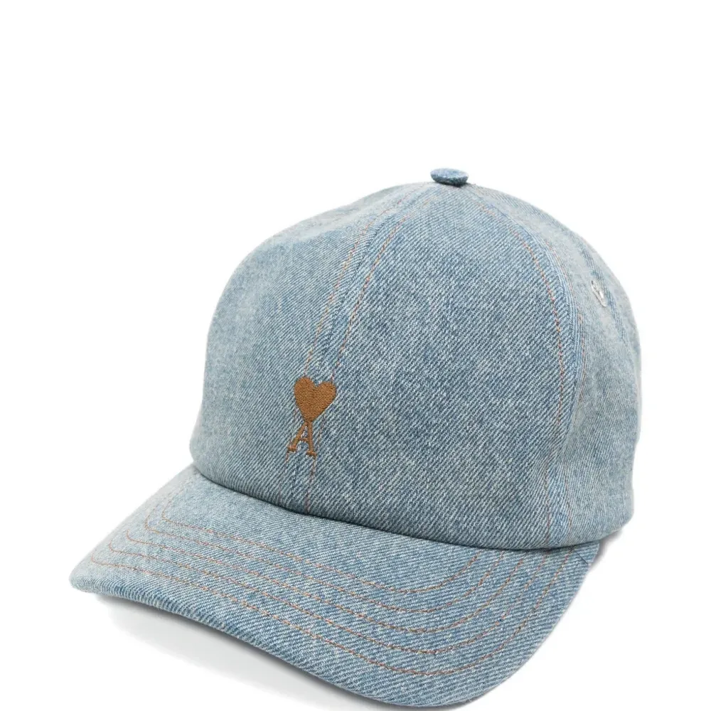 Бейсболка с логотипом Бейсболка с логотипом