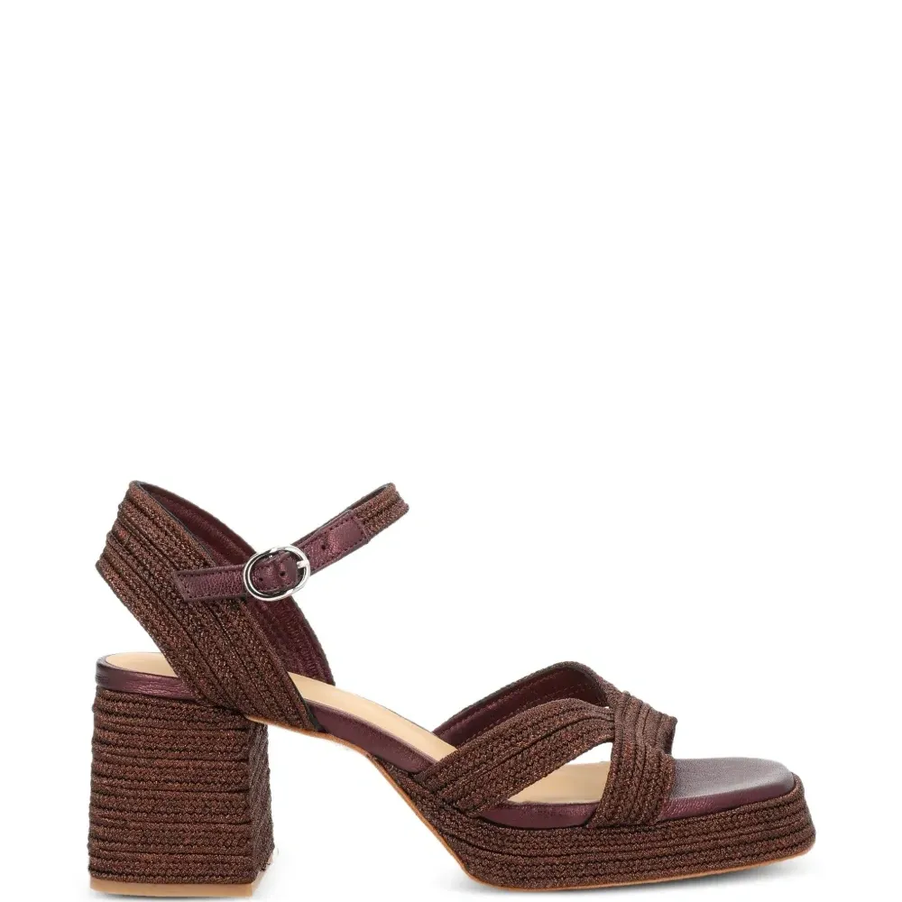 Плетёные сандалии Vallita на ремешке