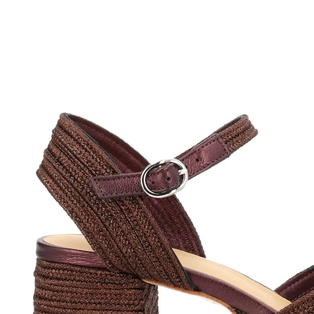 Плетёные сандалии Vallita на ремешке