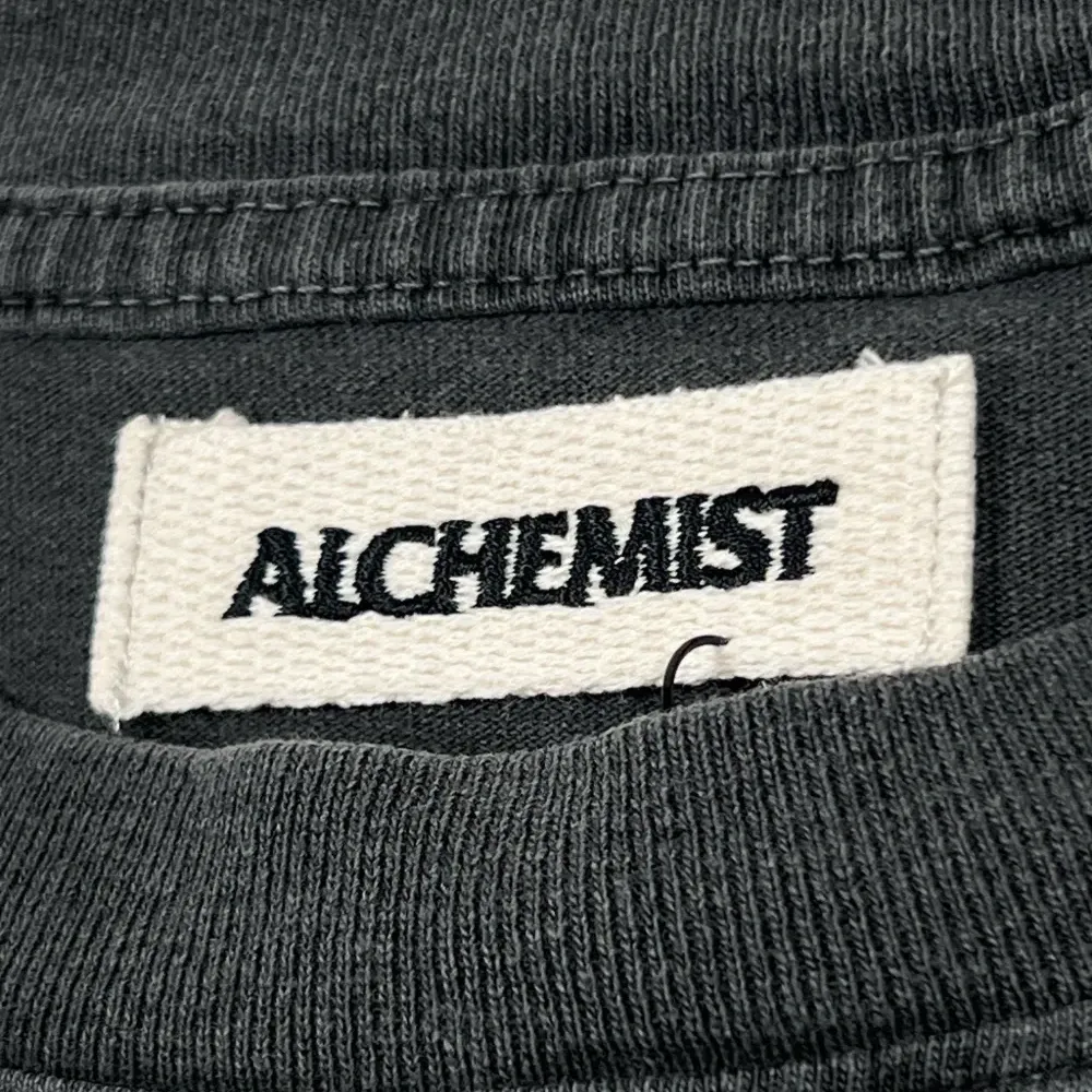 Футболка с логотипом