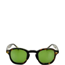 Солнцезащитные очки круглой формы