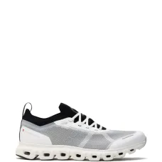 Кроссовки с вставками