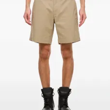Шорты-чиносы с логотипом Шорты-чиносы с логотипом