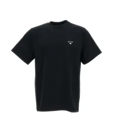 Футболка с логотипом в виде сердца