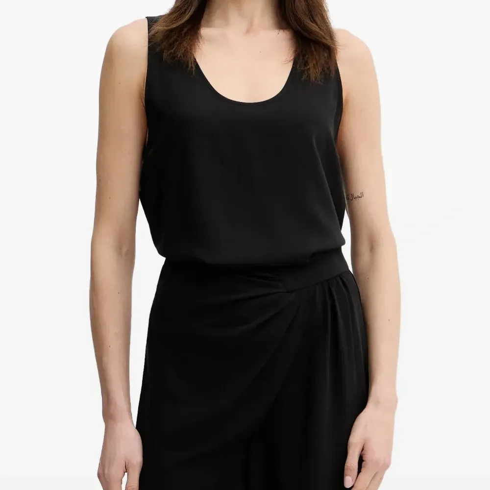 Топ с вырезом-лодочка Топ с вырезом-лодочка